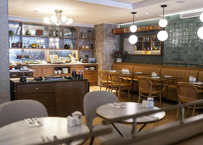 Via Sants Barcelona, Tapestry Collection By Hilton 4* Barcelona
