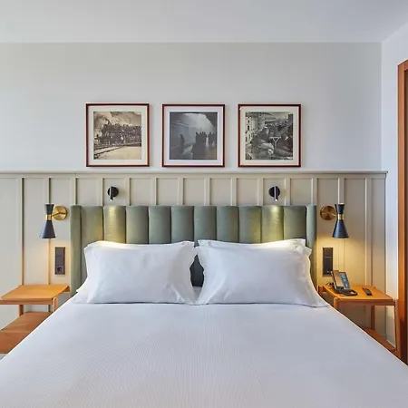 Via Sants Barcelona, Tapestry Collection By Hilton Hotel Barcelona