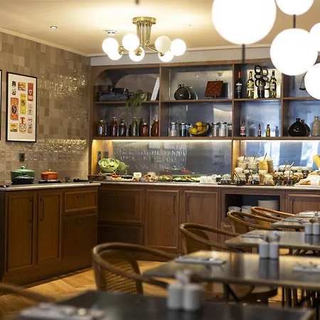 Via Sants Barcelona, Tapestry Collection By Hilton Hotel Barcelona